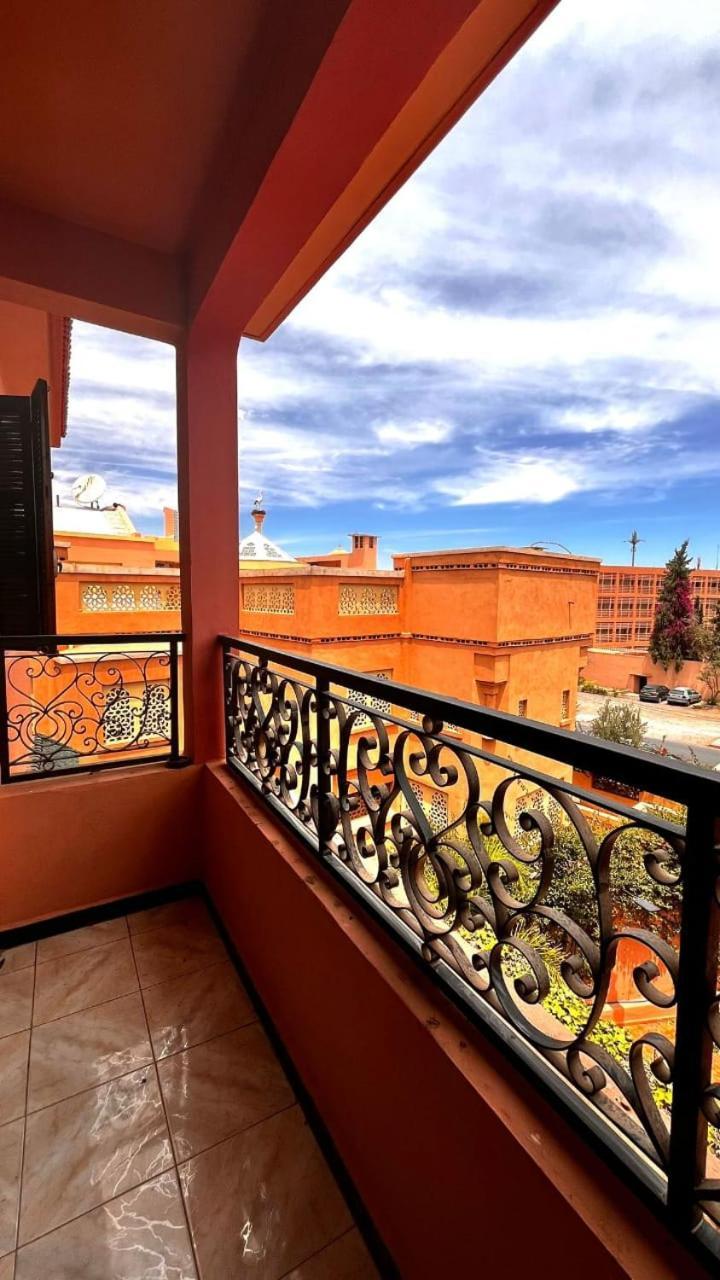 Appartement Grand Apart 4-rooms With Private Pool *